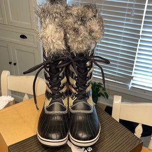 SOREL WATERPROOF RAIN/SNOW BOOTS DIZE 10